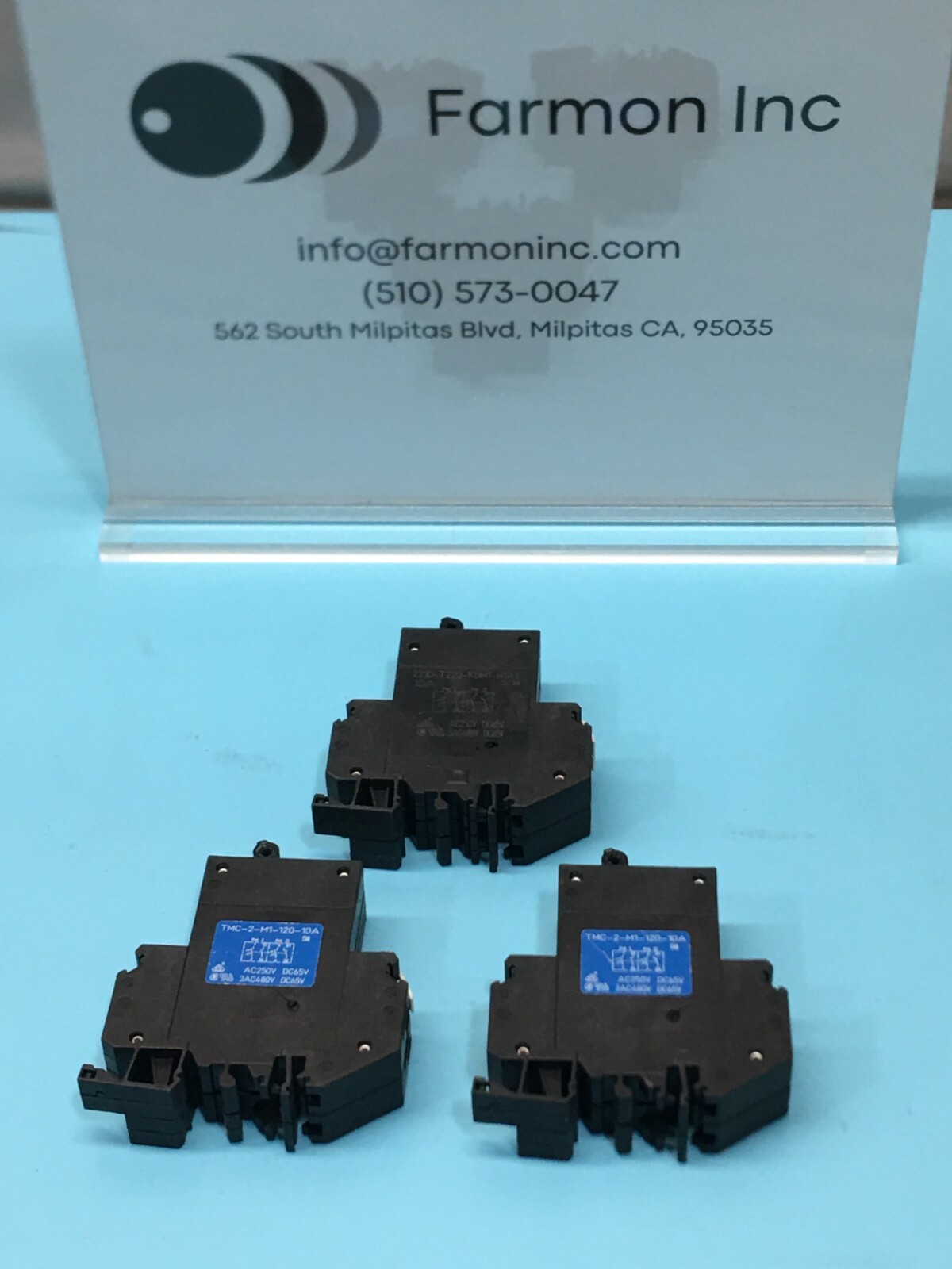 Lot of 3 Phoenix Contact TMC-2-M1-120-10A Thermomagnetic Device, 183298