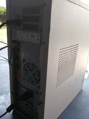 Vintage Gateway Intel Pentium II 400mhz Desktip Computer LPmini-tower TBR 400