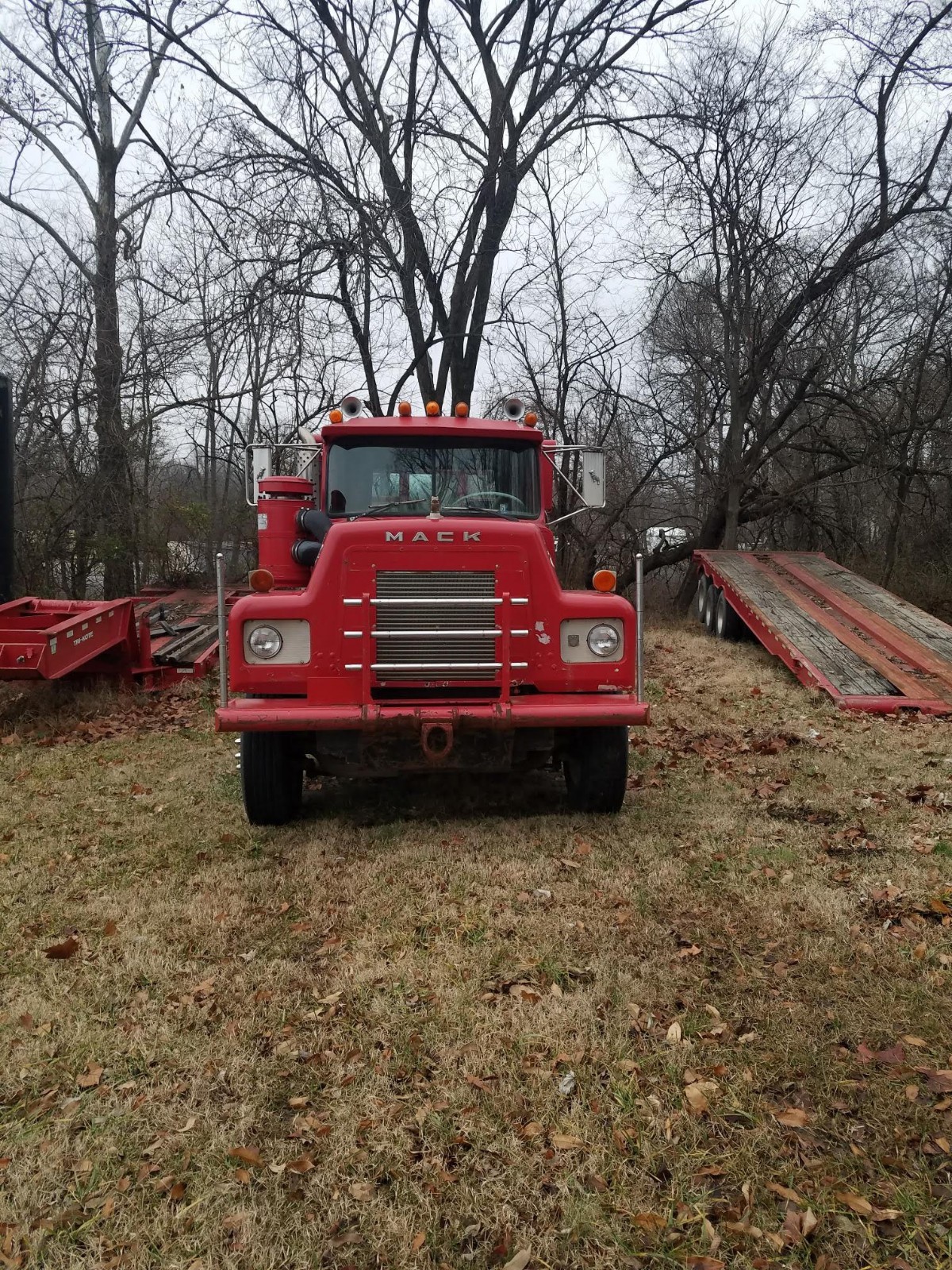 Mack R Model Winch Truck With Winch Loadable Dump Bed