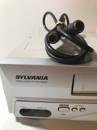 Sylvania SSV6003 4 Head Hi-Fi Stereo VCR VHS Player Video Cassette Remote