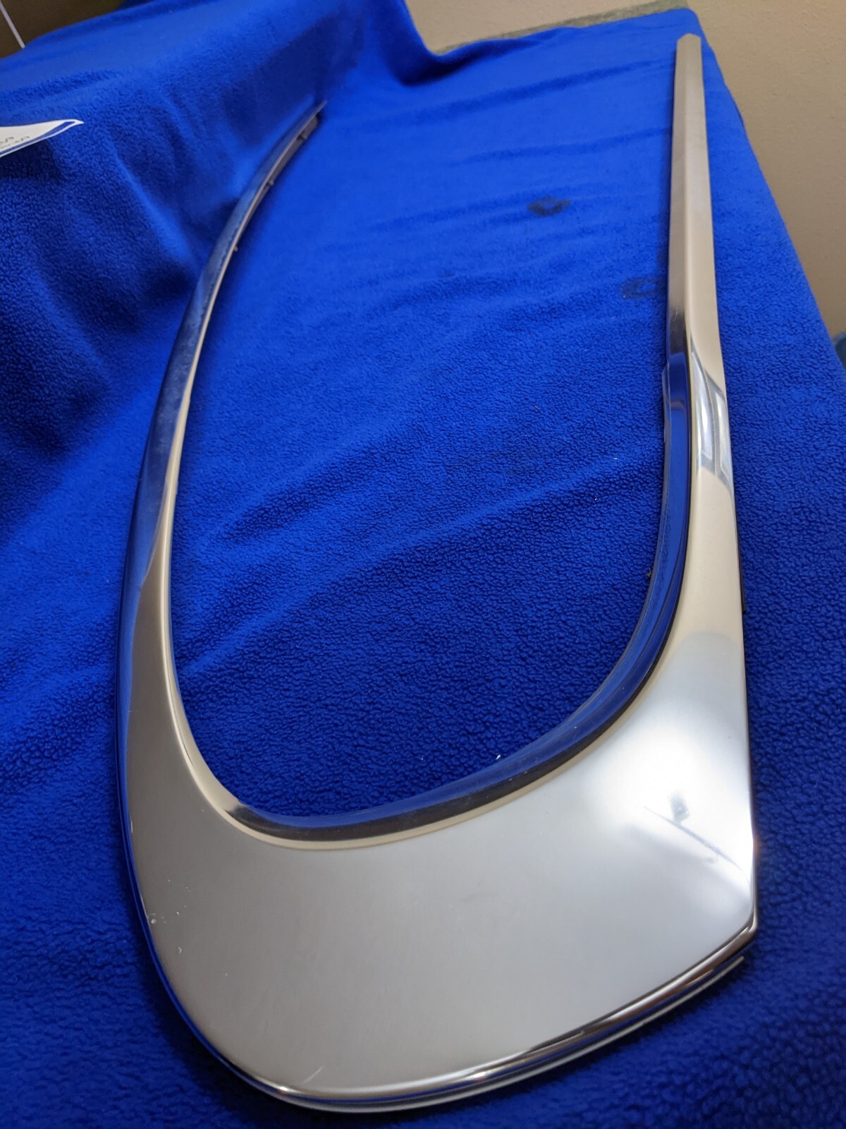 09-15 Jaguar X250 XF Rear Right Passenger Side Window Molding Bezel Chrome OEM