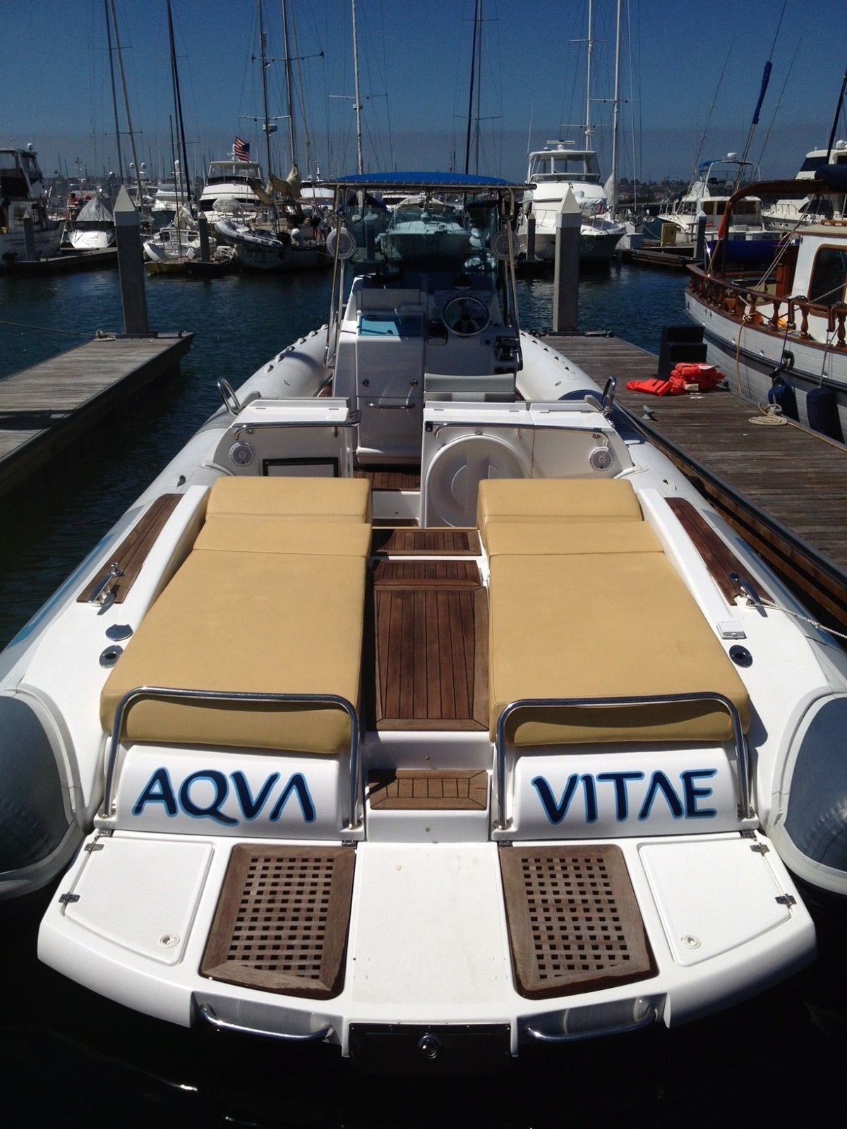 Luxury 33' Pirelli RIB from Italy
