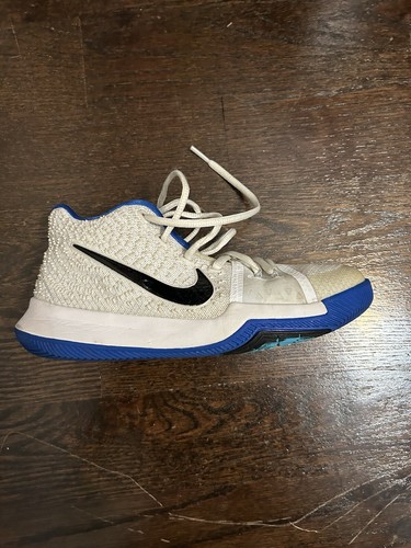 Size 5 Nike Kyrie 3 Duke - 852395-102 Great Condition | eBay