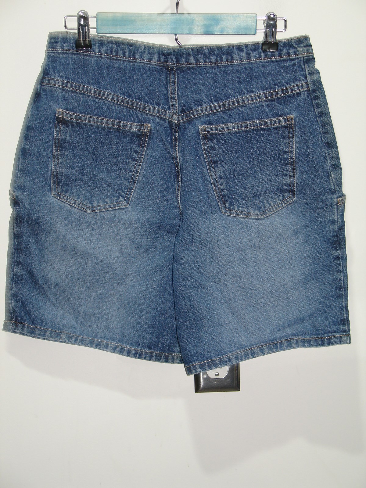 Take Nine Size M (29+) Maternity Jean Shorts 3-2526