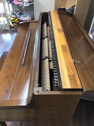 Vintage EVERETT Console Upright Piano