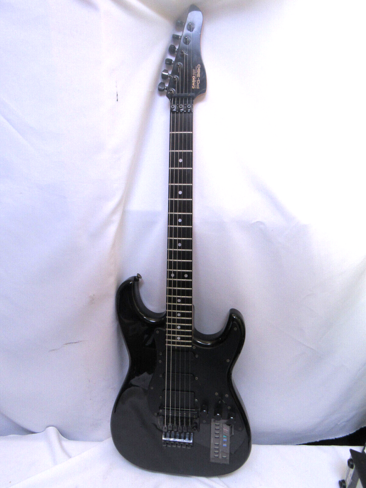 Casio PG-380 Vintage Guitar Synth Built-in iPD Sound Casio PG-380 Vintage Guitar Synth Built-in iPD Sound