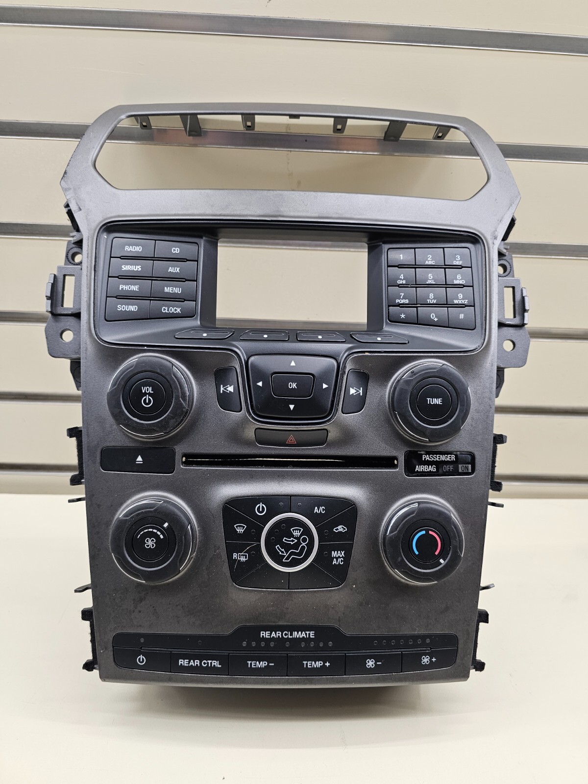 🔥11-13 Ford Explorer Dash Radio Stereo Climate Control Trim Panel