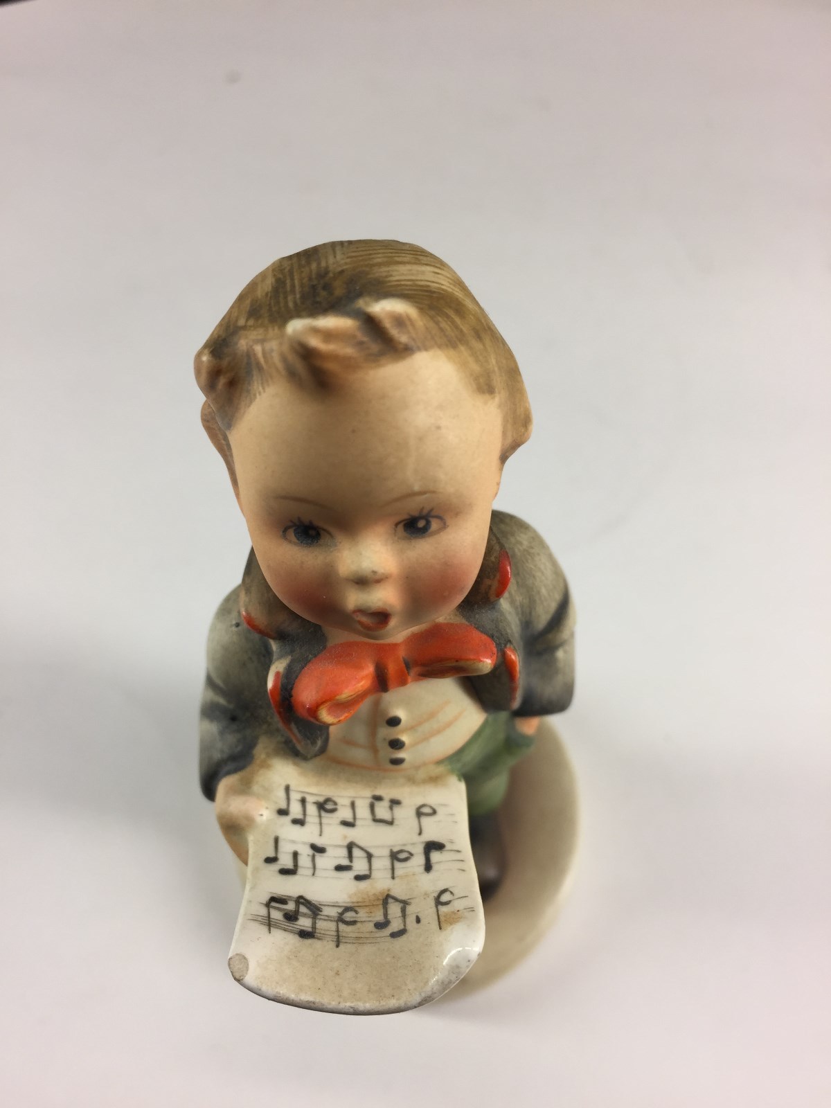 older Hummel Goebel Figurine lol  #135 Soloist, Full Bee, Boy Singing