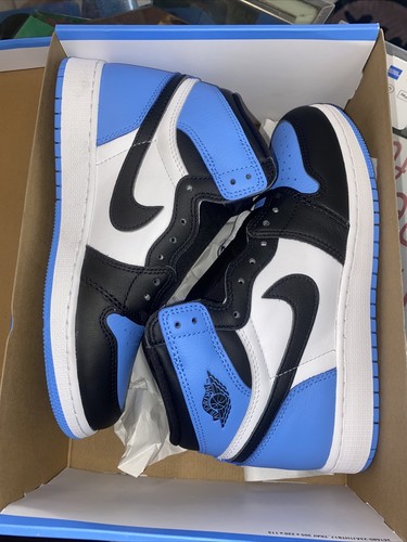 スニーカー NIke Air Jordan 1 Retro High cut OG UNC Toe FD1437-400 FD1437-400 Nike GS Air Jordan 1 Retro High OG University