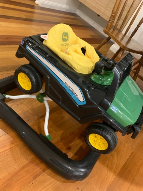 john deere 3 in 1 walker