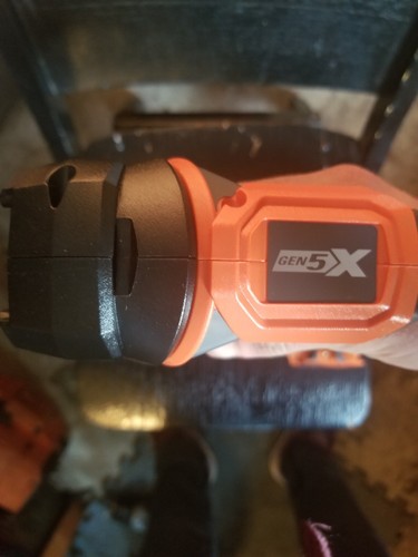 Ridgid Gen5x 1/4 Impact Driver With Gen5x Flashlight