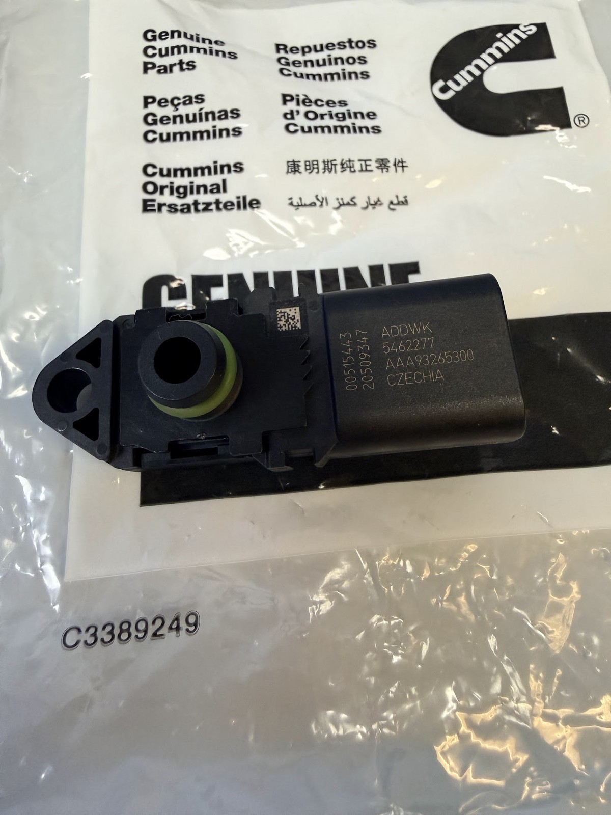 New OEM Genuine Cummins  CRANKCASE PRESSURE SENSOR 5462277 for 6.7l Engine