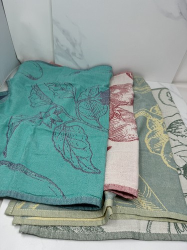 Set Of 4 Jacquard Vegetable-Themed Tea Towels Sea Me At Home. Absorbent Cotton