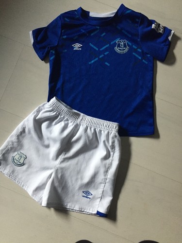 Umbro Everton  Official Home football kit 2019-20 YL 18-24 months used A51