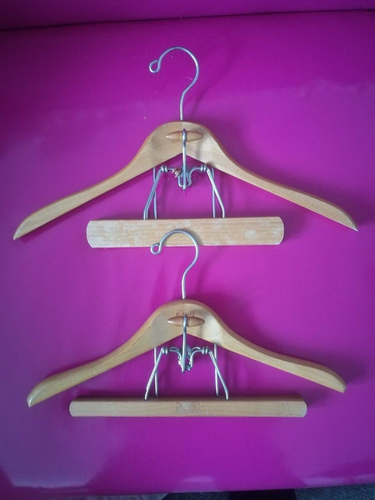 Setwell original vintage wooden cedar clothes suit hangerのeBay公認海外通販｜セカイモン