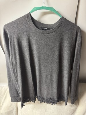 Miss Me Women's Gray Lace Accent Soft Pullover Boho Sweater Sweatshirt Sz. Small