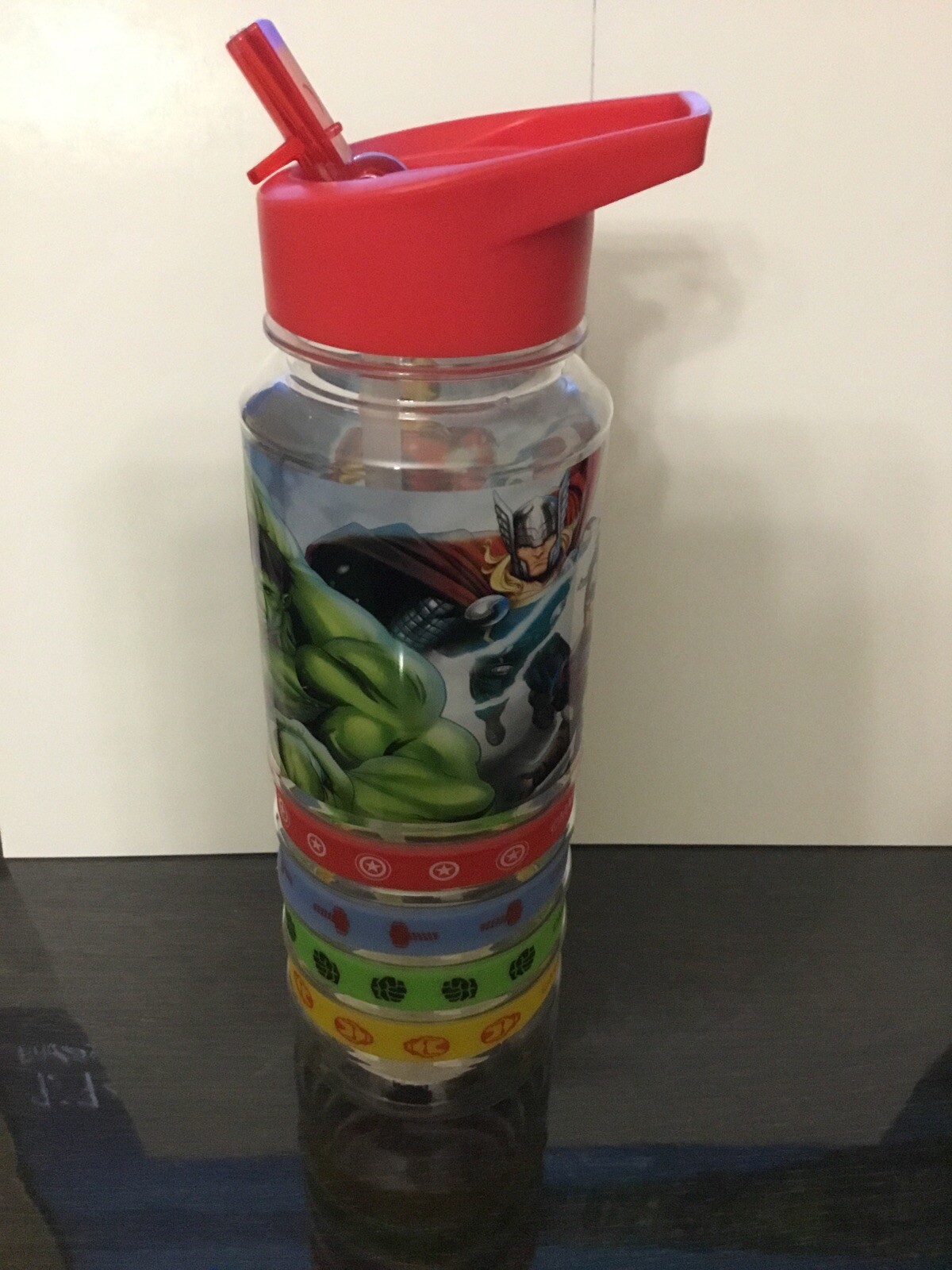 Avengers Water Bottle With 4 Bracelets