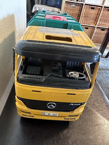 ホビーラジコン Mercedes-Benz ACTROS Mini GT 1:64 Mercedes-Benz Actros w/ Racing Transporter