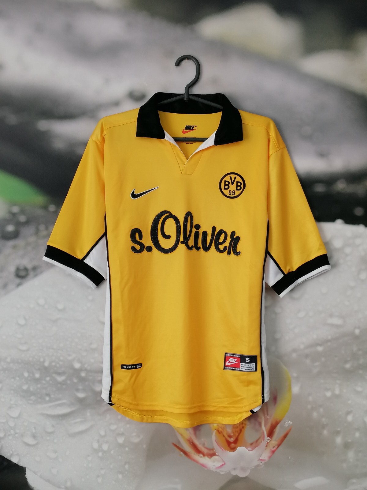 Nike ドルトムント アウェイユニフォーム 98-00 サッカーシャツ Nike ドルトムント アウェイユニフォーム 98-00 サッカーシャツ