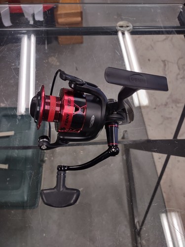 PENN FIERCE IV 2500 SPINNING REEL