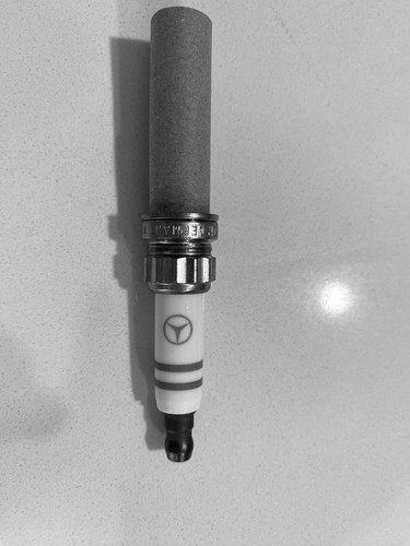 メルセデスベンツ 純正スパークプラグ A0041598103 8本単位 Mercedes-Benz Spark Plugs (A 004 159 81 03) Genuine MB Spark