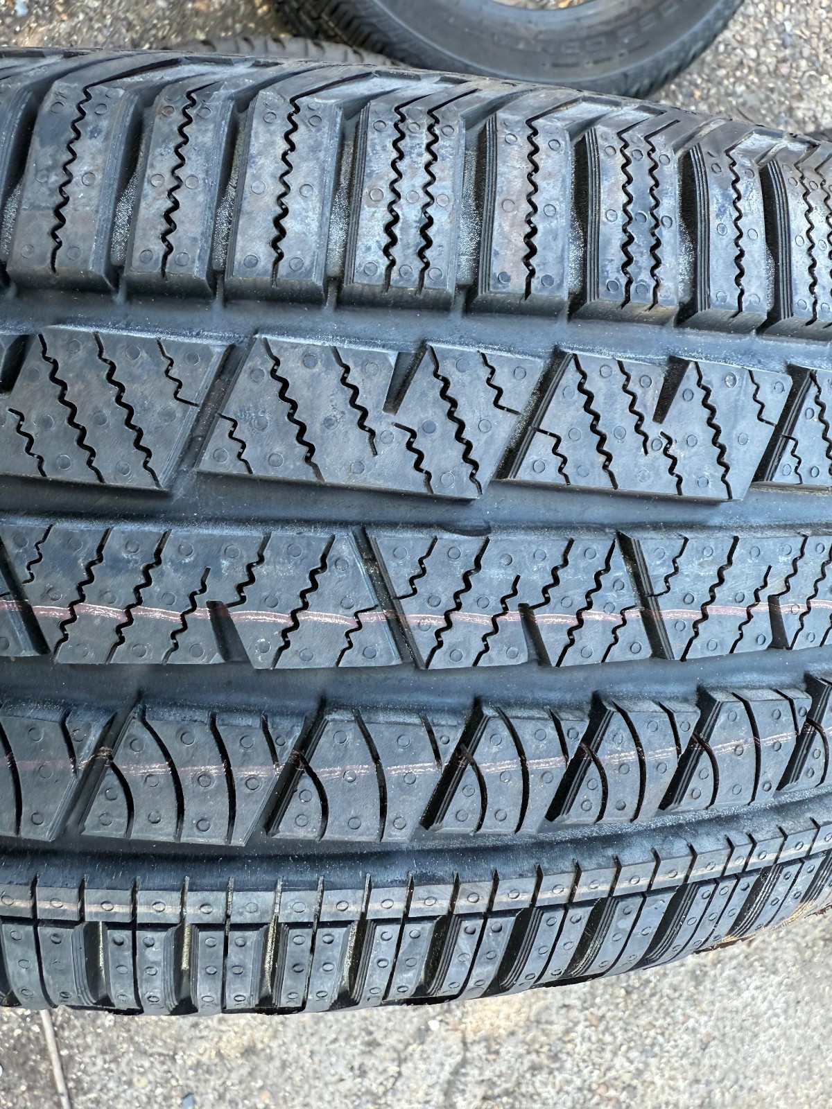 New 225 60 17 Continental, Cross Contact, M+S, 99H, x1 Tyre (F1_tyres) YD164