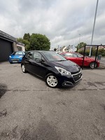  Peugeot 208 1.2 PureTech 82 Signature 5dr [Start Stop] Hatchback Petrol Manual
