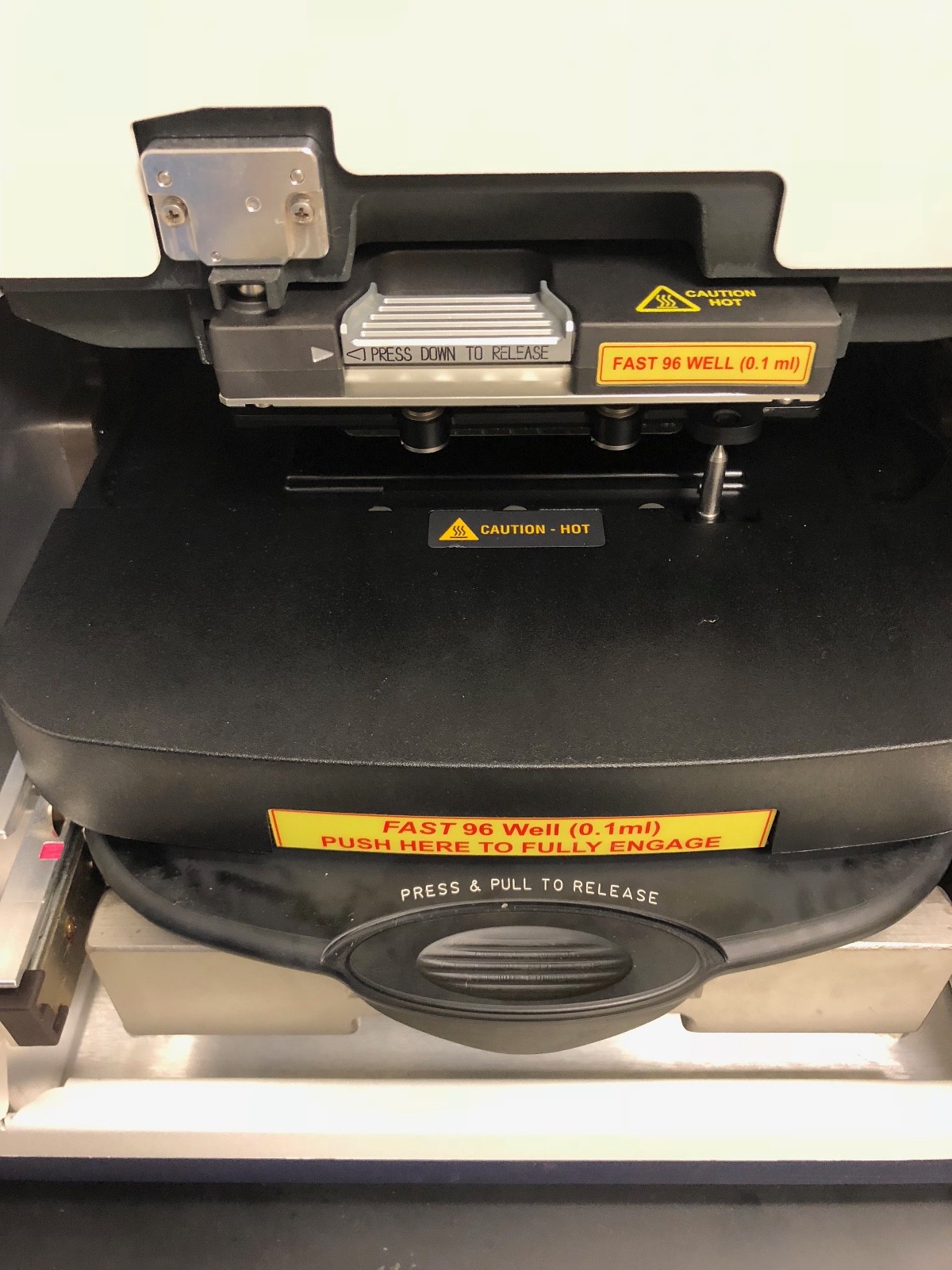 ABI ViiA 7 Real-Time PCR 96 FAST and 384 Well Block Complete System