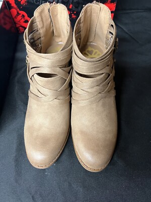 BNIB Fergalicious Paisley Booties In Sand Size 8