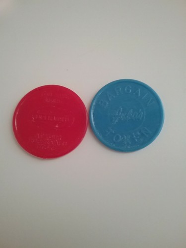 Vintage Lot Of 2 June's Super Valu Blue & Red Plastic Token Blue Earth Minnesota