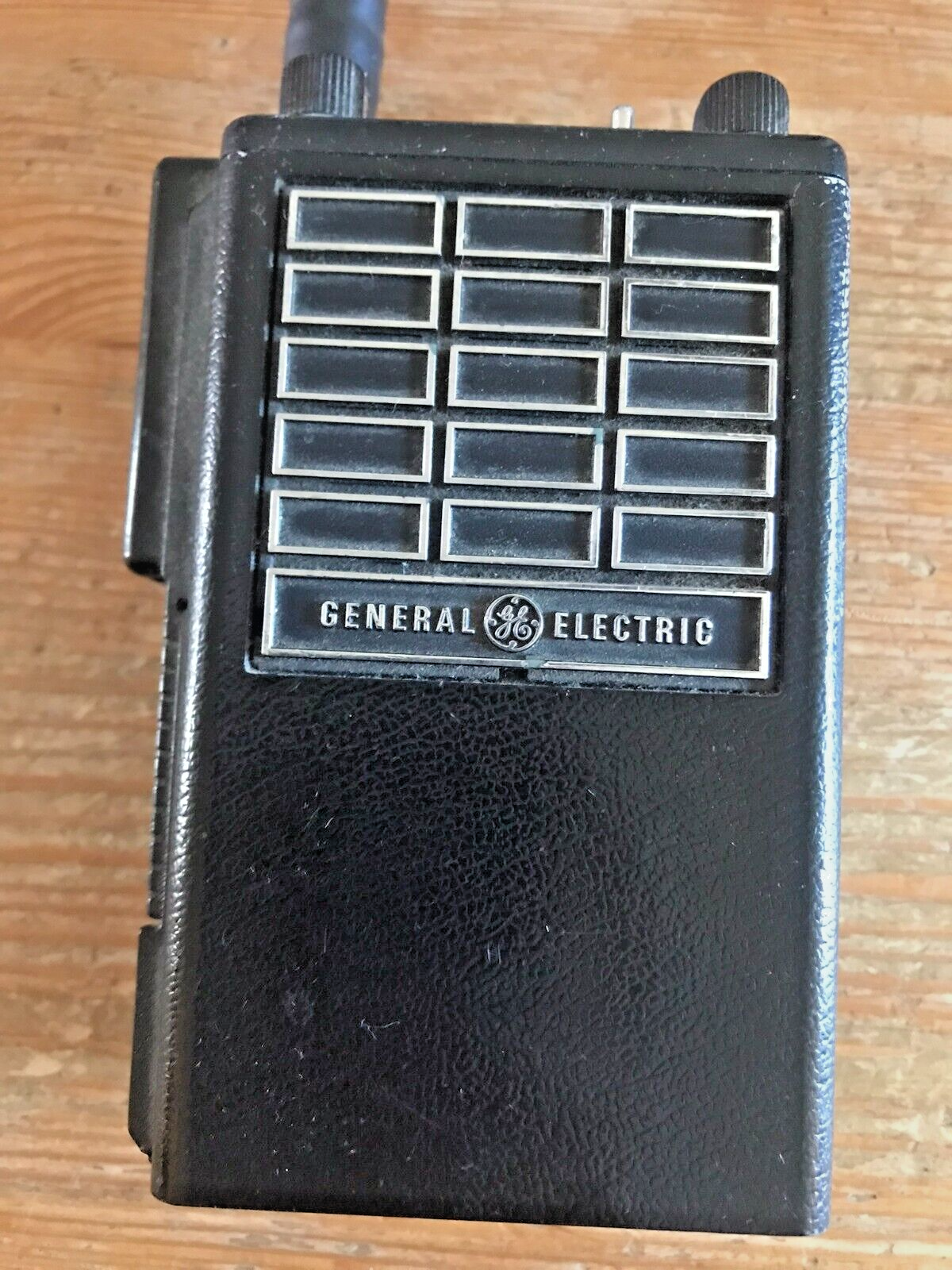 Vintage General Electric GE MPX Series Portable UHF Radio Walkie Talkie