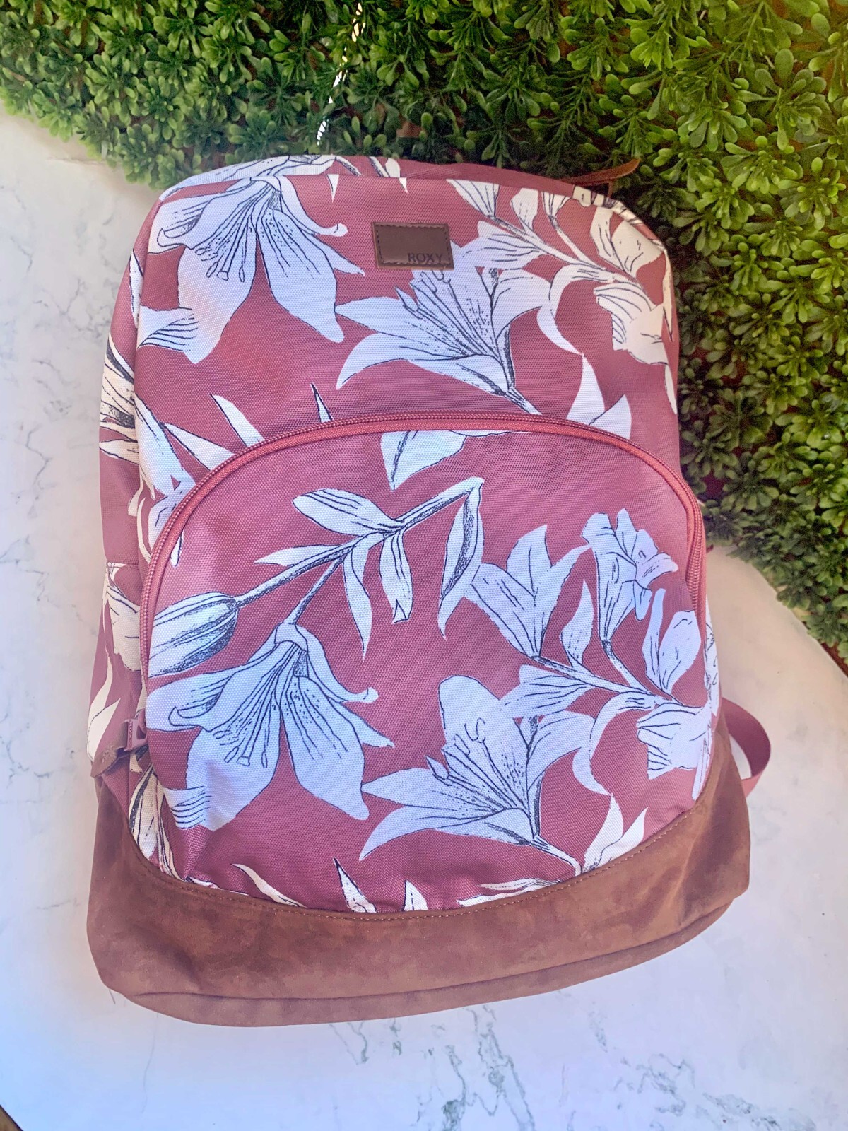 Roxy pink backpack with white flowers - Brand New - FREE