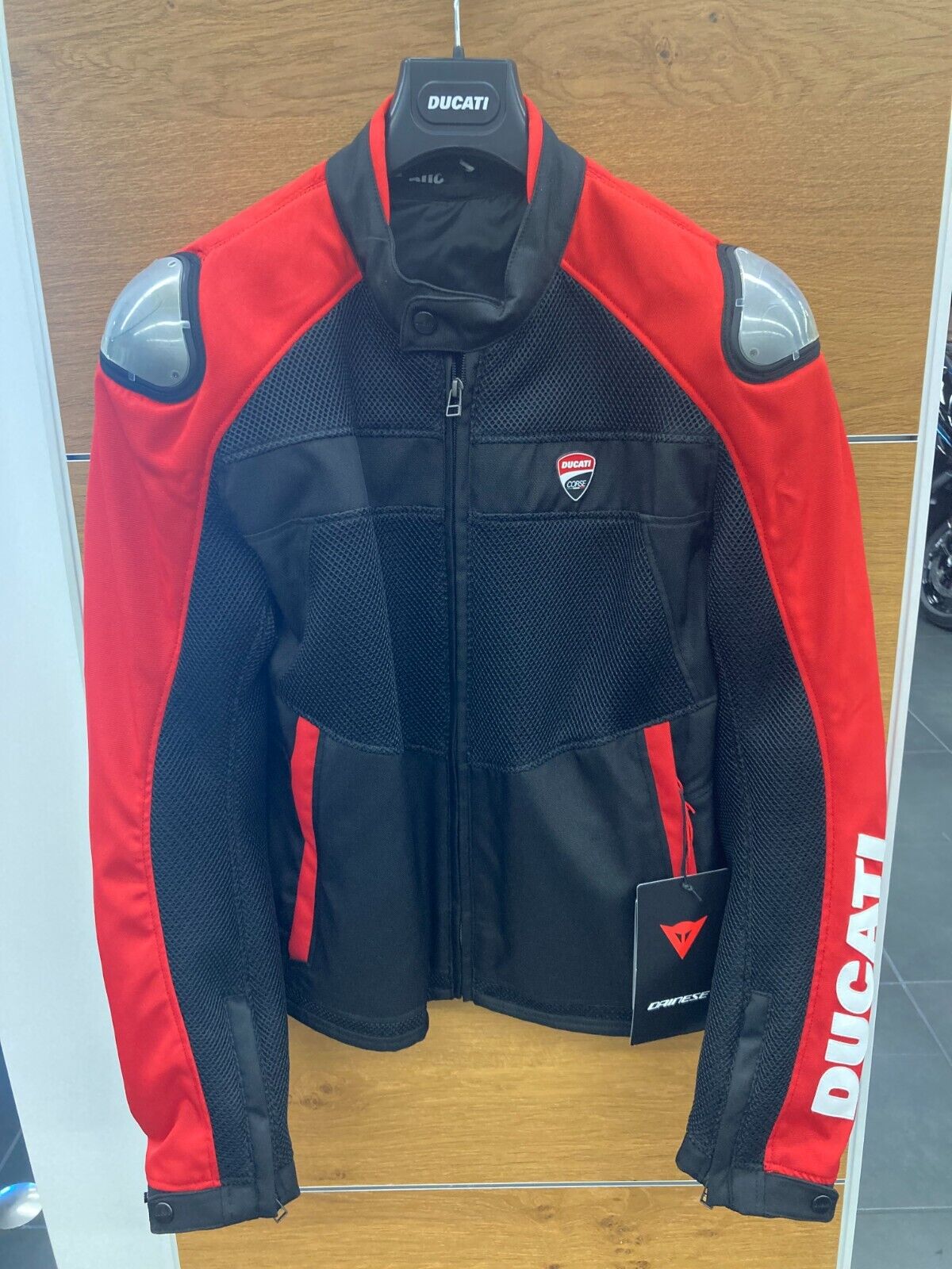 Ducati Corse Tex Summer C3 Fabric jacket Size 52EU 981073552 Ducati Corse Tex Summer C3 Fabric jacket Size 52EU 981073552
