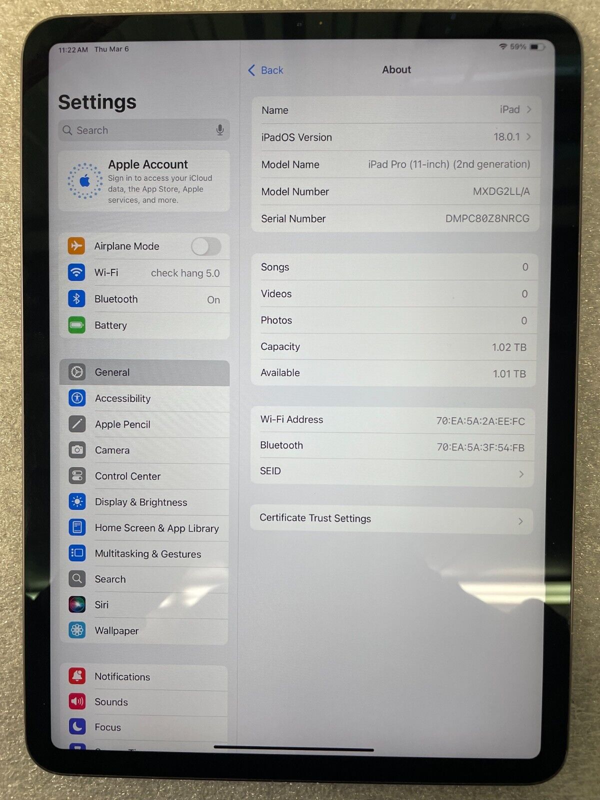 Apple iPad Pro 2nd gen 11 in - 128GB, 256GB 512GB 1TB- Gray Apple iPad Pro 2nd gen 11 in - 128GB, 256GB 512GB 1TB- Gray