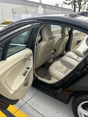 image 3 of interior