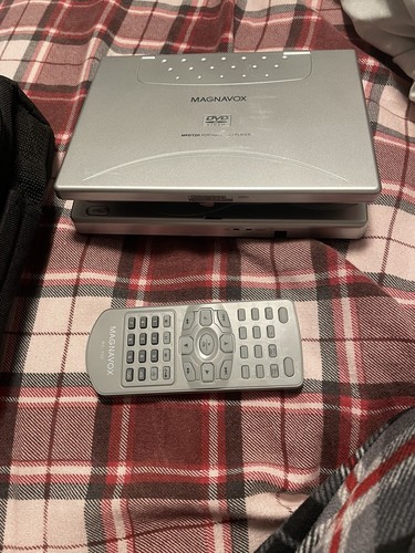 W/ Carrying Case + Remote