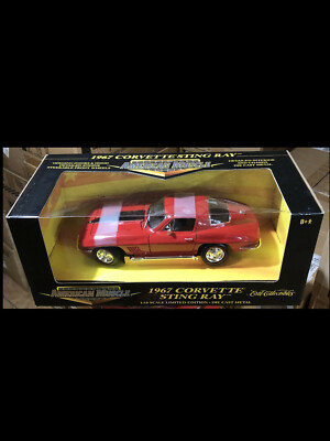 ミニカー AMERICAN MUSCLE 1968 CORVETTE COUPE 1/18 1968