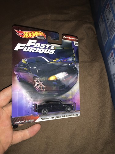 ミニカー HotWHeeLs FAST&d FURIOUS FAST IMPORTS Amazon.com: Hot Wheels Fast & Furious Nissan Skyline GT R