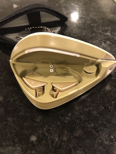 Oticon Delta? Hearing Aids w/ Batteries and Replacement Ear Buds