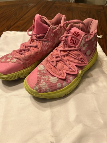 kyrie spongebob youth shoes