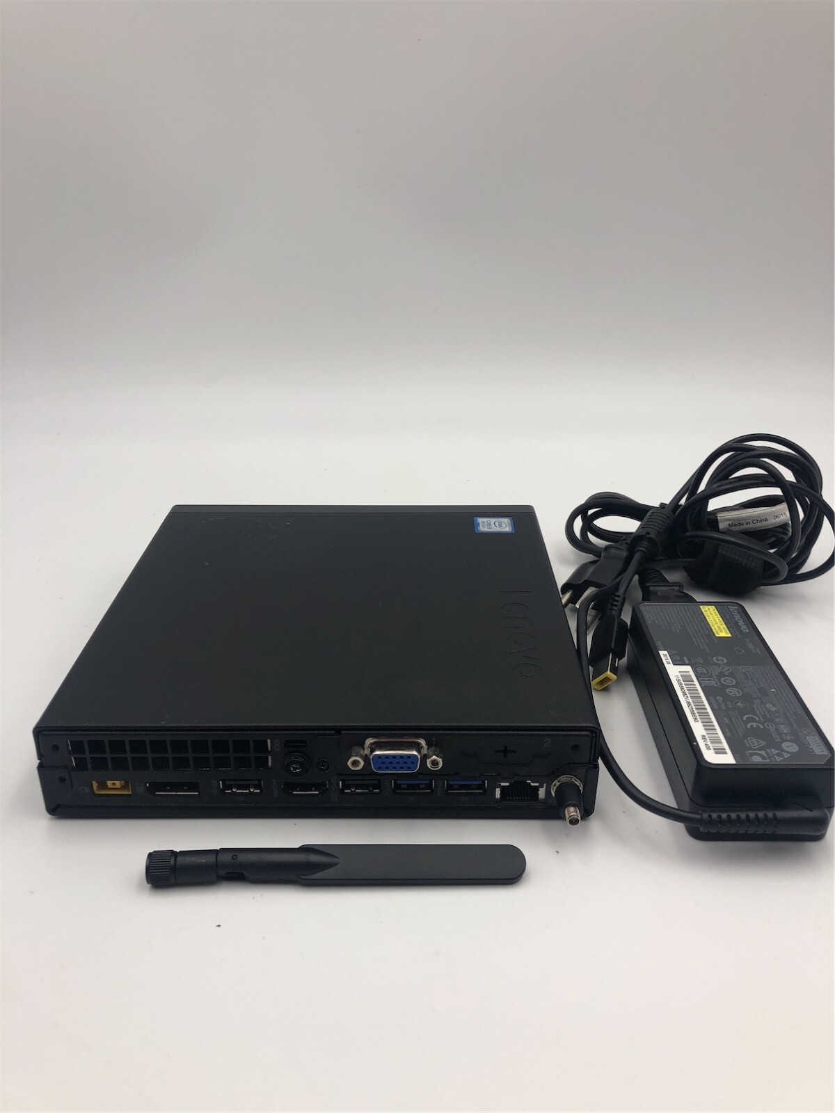 Lenovo ThinkCentre M720Q Tiny Intel i5 8400T, 500GB HDD, 8GB Lenovo ThinkCentre M720Q Tiny Intel i5 8400T, 500GB HDD, 8GB