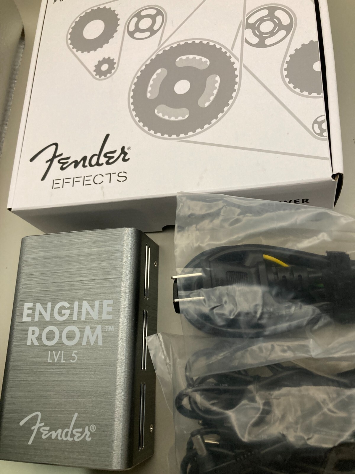 Fender Engine Room LVL5 Guitar Effects Pedal Power Supply