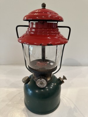 COLEMAN CHRISTMAS LANTERN LAMP LIGHT RARE MODEL 200 4-51 GAS VINTAGE COLLECTOR!