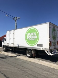 2007 Mitsubishi Fuso FM600 Fighter Pantech Truck LOW KM 