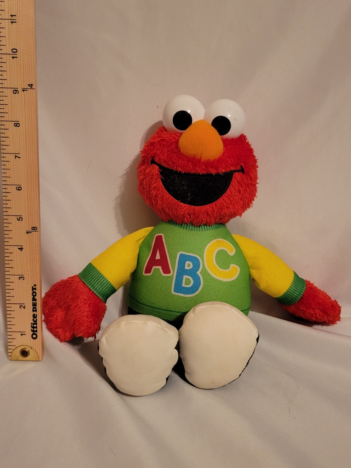 Hasbro SESAME STREET Singing ELMO ABC 12.5