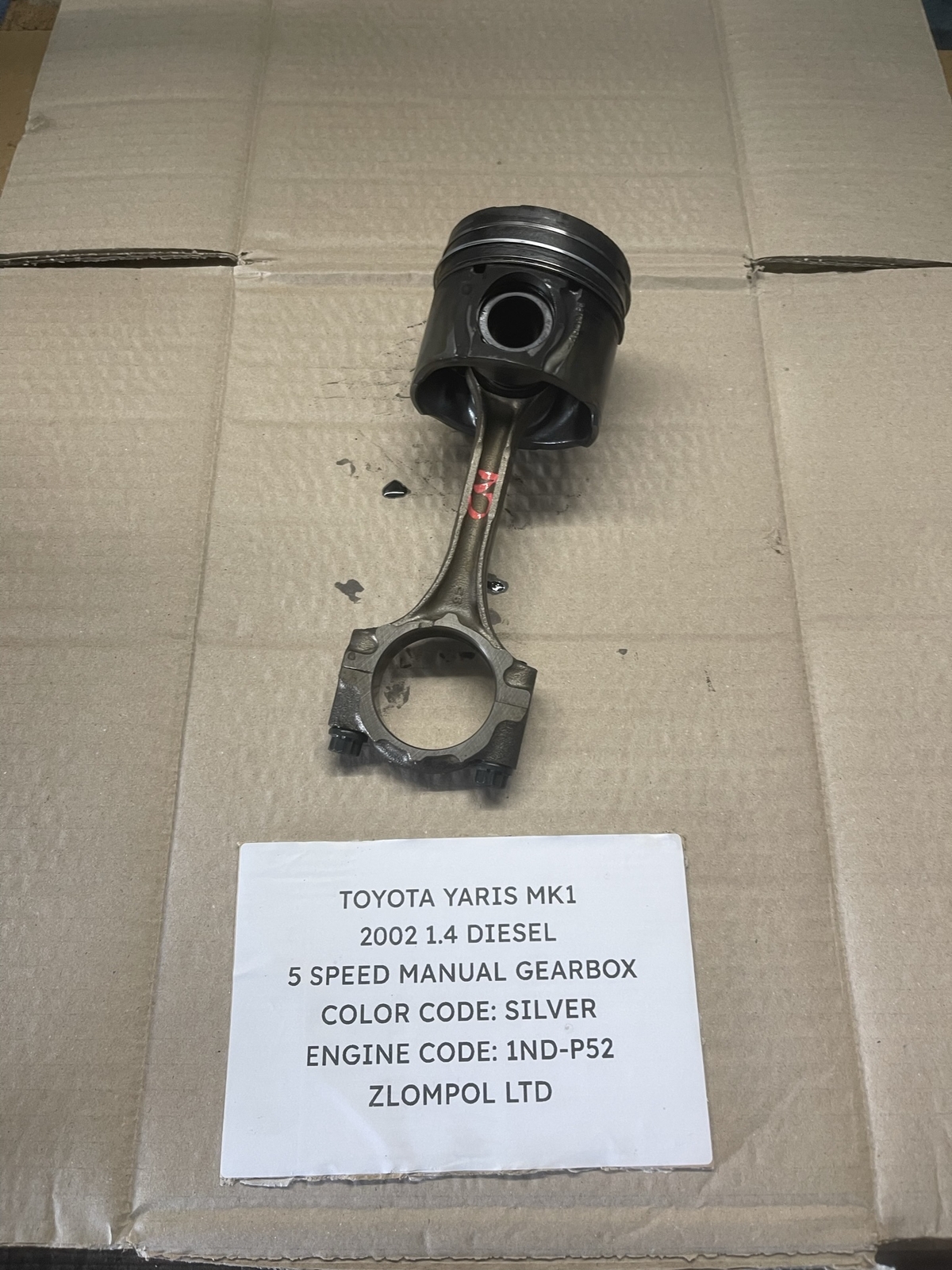 Toyota Yaris Mk1 2002 1.4 Diesel - Piston & Connecting Rod #3 (Engine 1ND-P52)