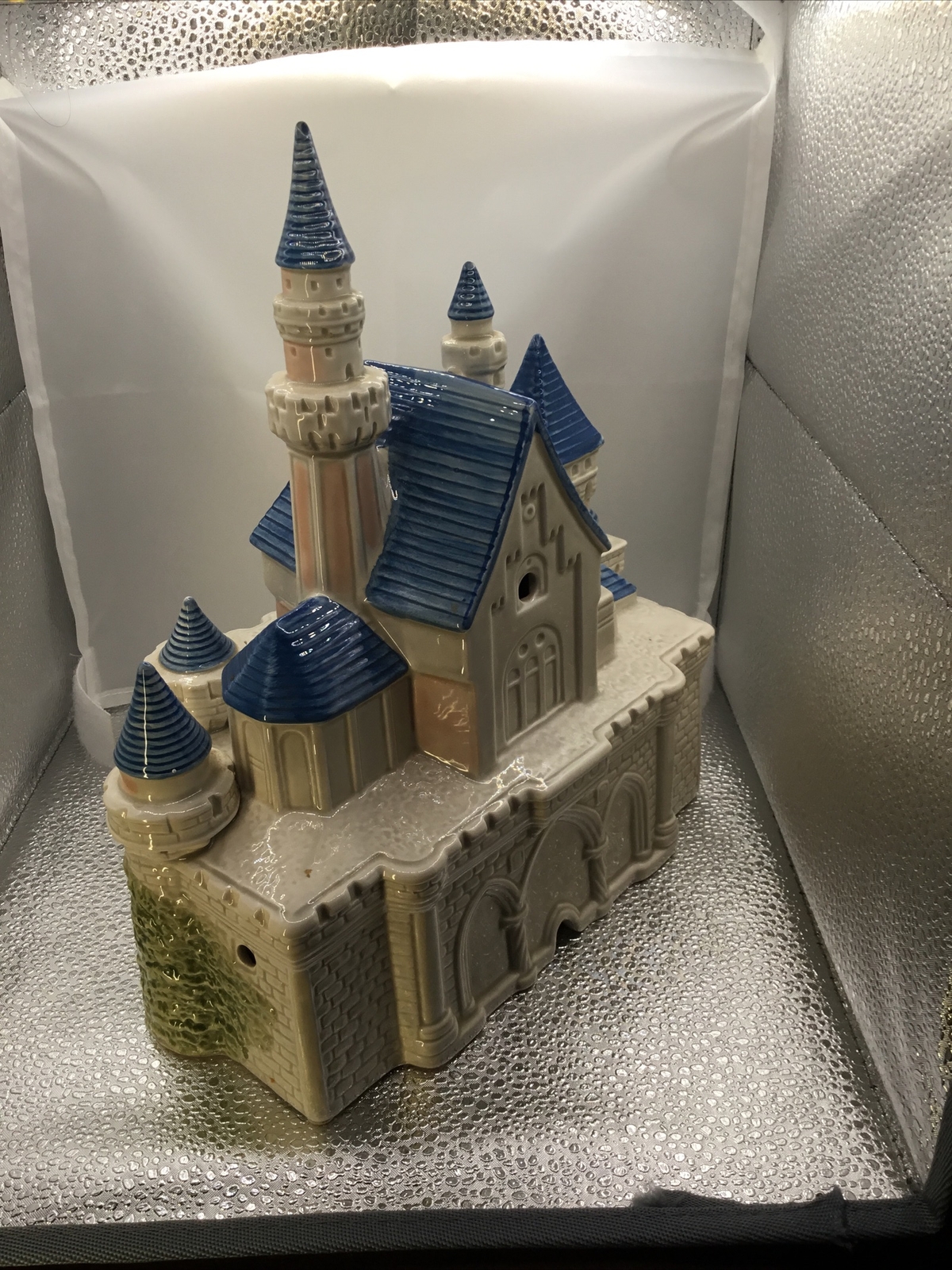VNTG Cinderella Castle Sears Disney Magic Christmas Village Porcelain Collection