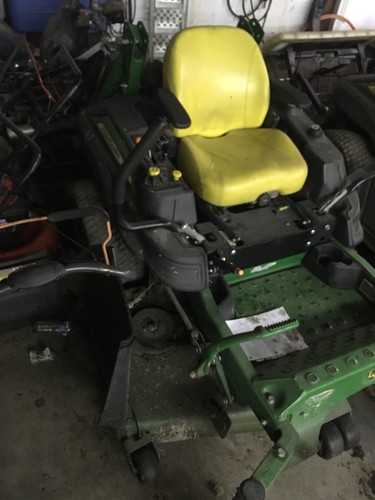 John Deere Z950M 60” Zero Turn Mower 1035hrs