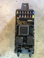00 01 02 03 04 2000 VOLVO S40 V40 UNDER DASH FUSE BOX | eBay