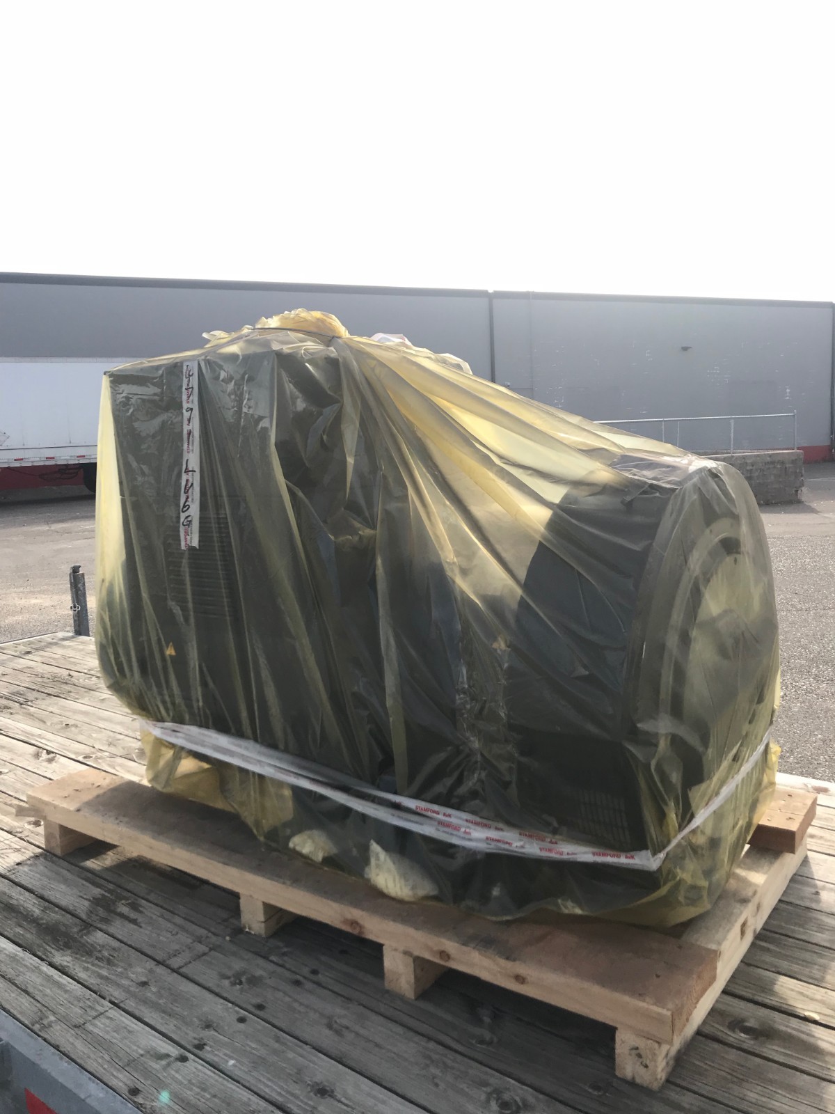 New 1250kW Stamford Alternator 480V | S/N: X15l391714